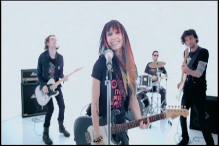 I'm Alive  ( PV )
